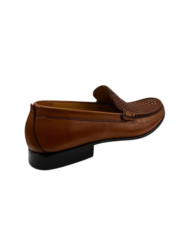 Woven leather Loafer